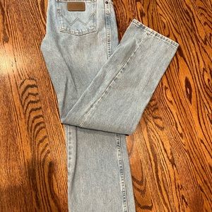 32W x 32L Light Washed Boot-Cut Wrangler Jeans - Like New